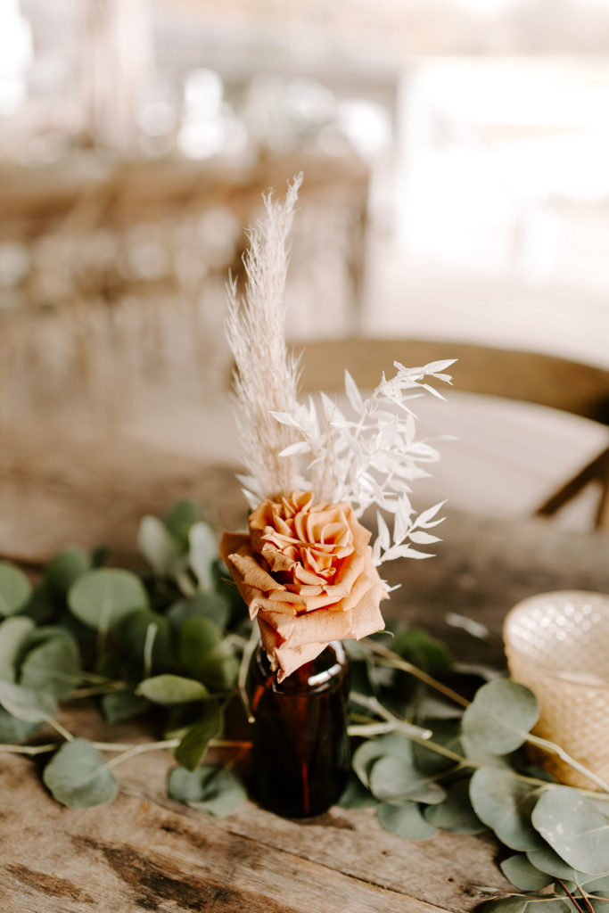 Terracotta Wedding Inspiration at Gruene Estate | Reiley and Rose | Central Texas Floral Designer | wedding details, wedding cake, rust wedding, rustic wedding inspo | via reileyandrose.com