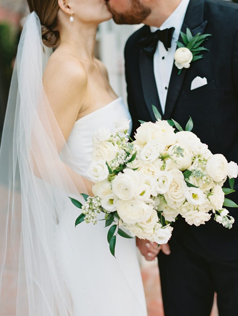 All white bridal bouquet inspiration for classic pink and black wedding in Woodbine Mansion. | Austin Wedding Floral Designer | Reiley + Rose