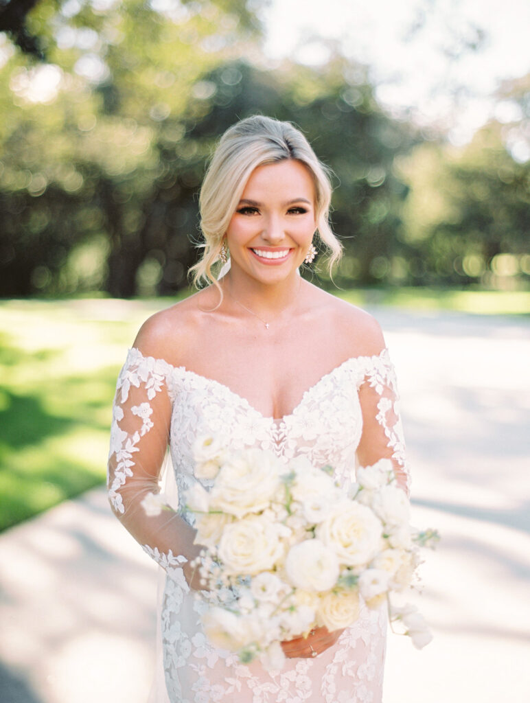 bridal portrait  | Chandelier of Gruene Wedding | Modern Black and White Chic Wedding | 