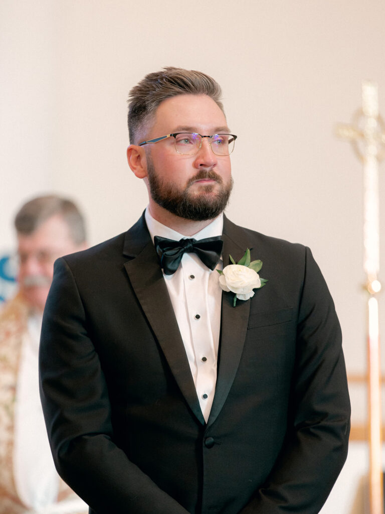 Groom seeing bride walk down the aisle  | Chandelier of Gruene Wedding | Modern Black and White Chic Wedding | 