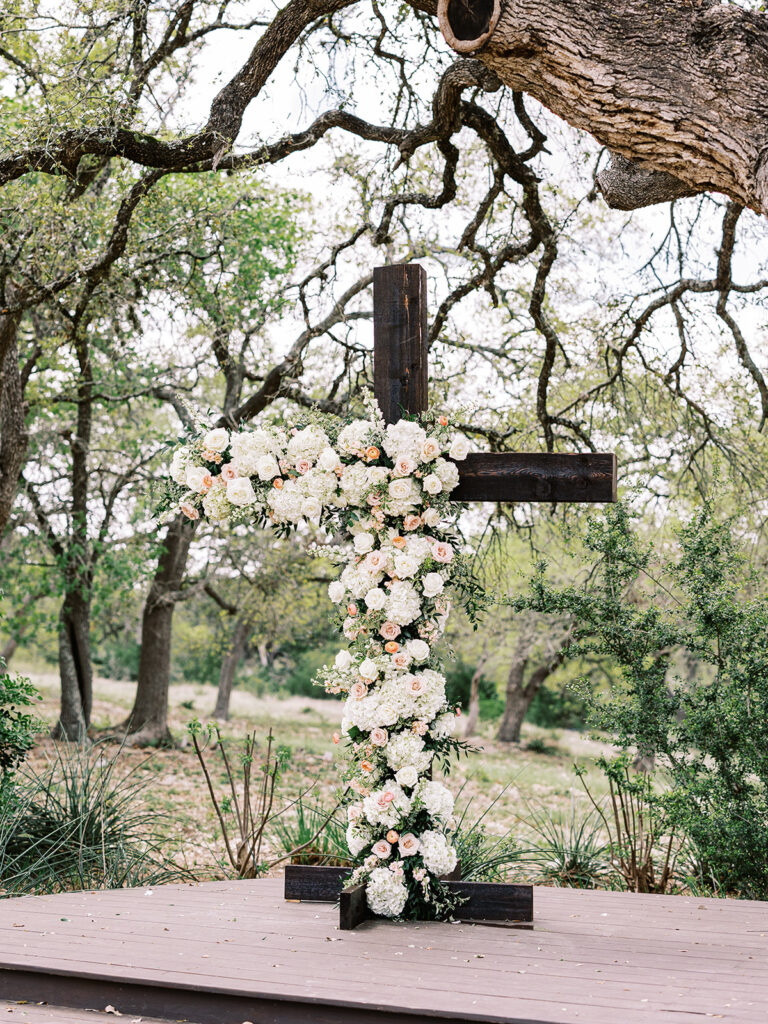 floral cross arrangement