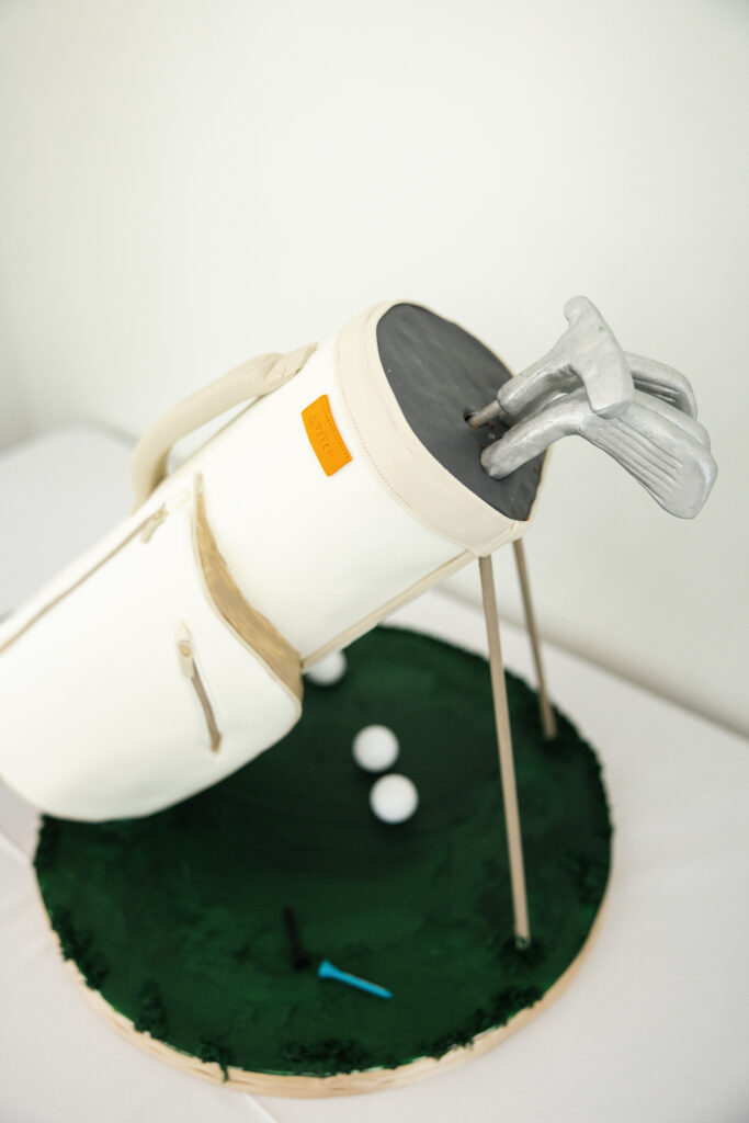 golf bag grooms cake