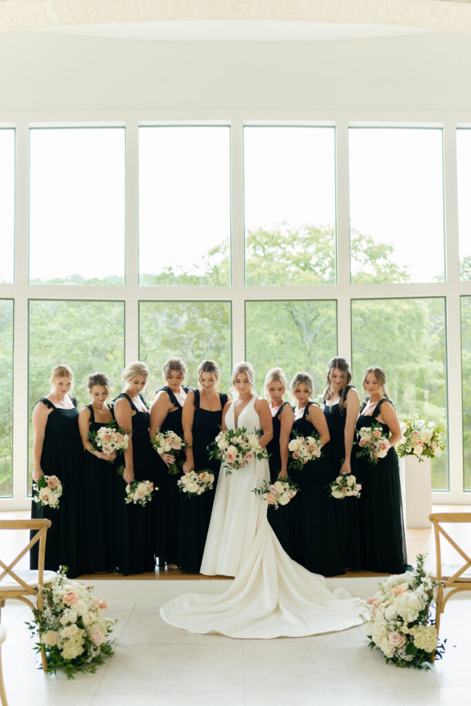 bridesmaids with flowers
hire a wedding planner 