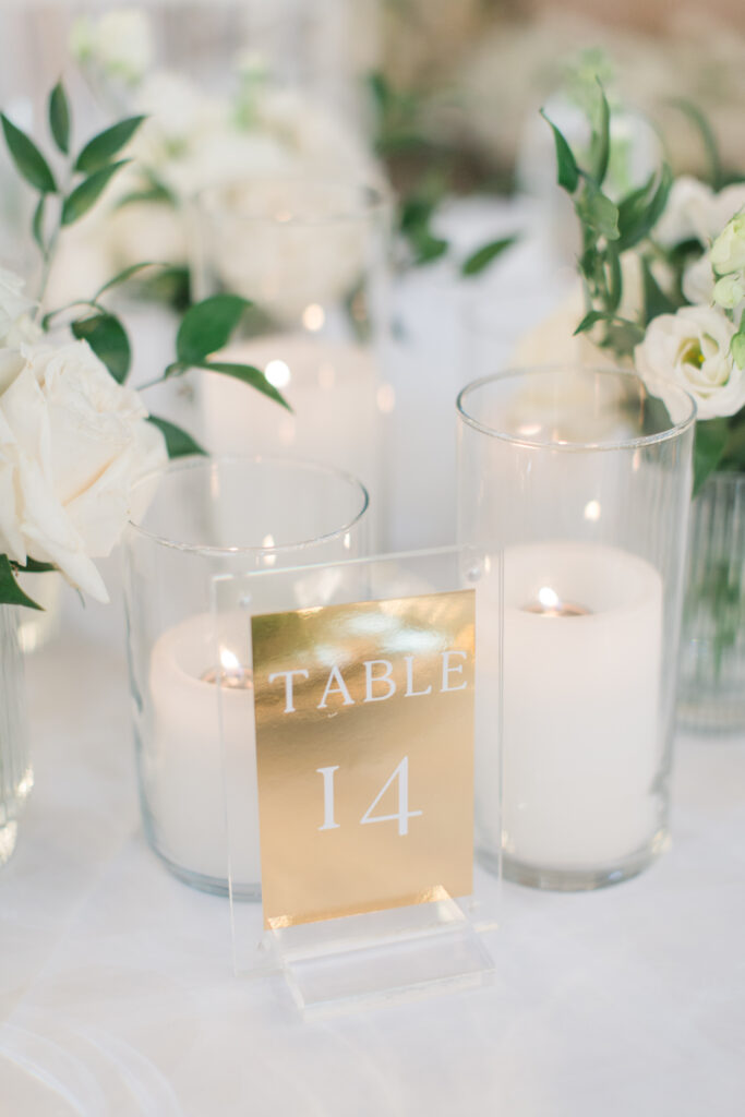 candles and table numbers wedding
