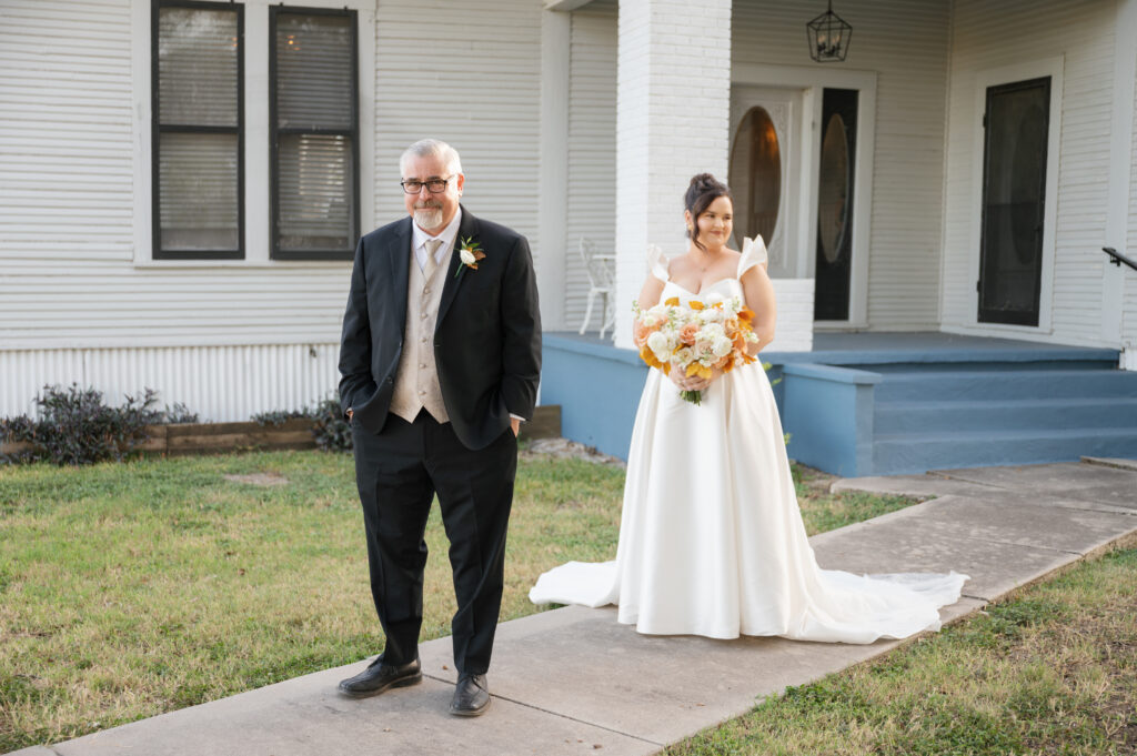 first look with dad, Fall Wedding at The Allen Farmhaus