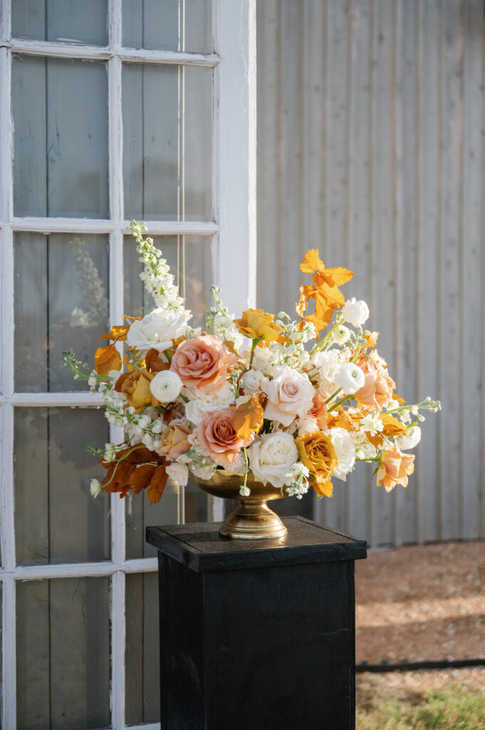 Fall Wedding at The Allen Farmhaus, pedestal arrangements, fall flowers