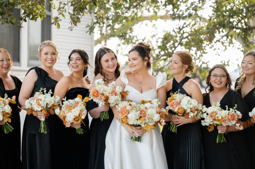 Fall Wedding at The Allen Farmhaus, fall flowers