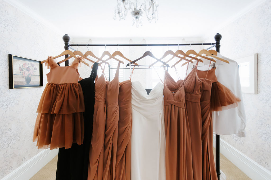 The gowns that inspired this couple's wedding floral design story